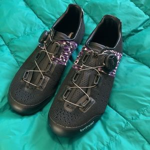 Like New Indoor Cycling Shoes for Spin Bikes